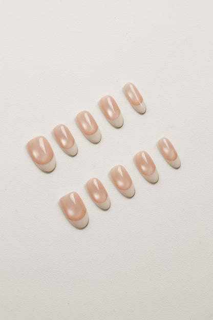 Dainty Gold French