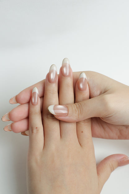 Dainty Gold French