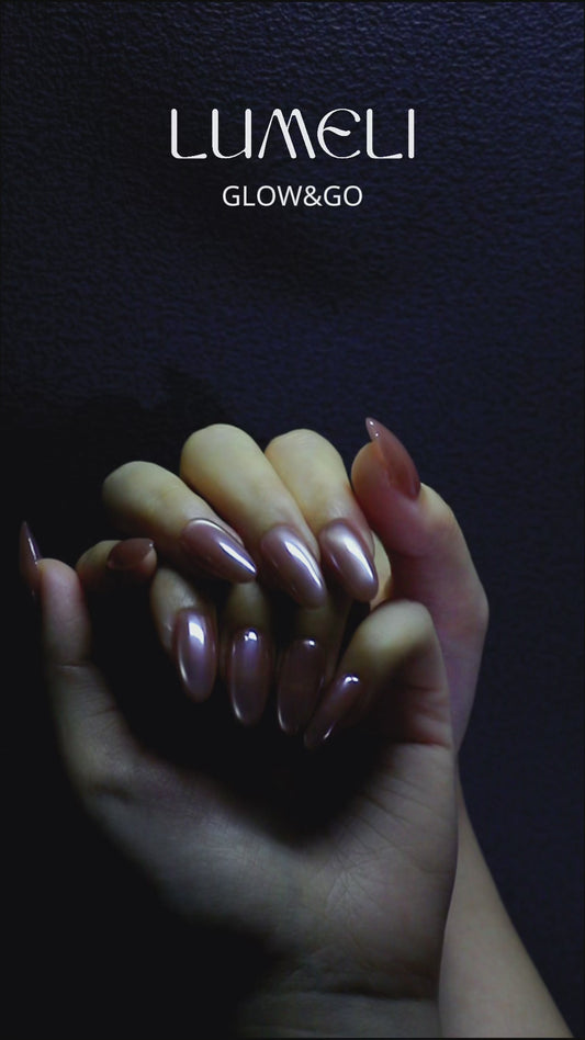 Glassy Nude